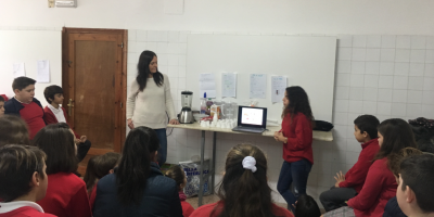 Comencen els tallers de begudes saludables en els centres escolars